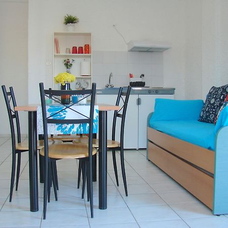 Aegialis Studios & Rooms Галисас Екстериор снимка